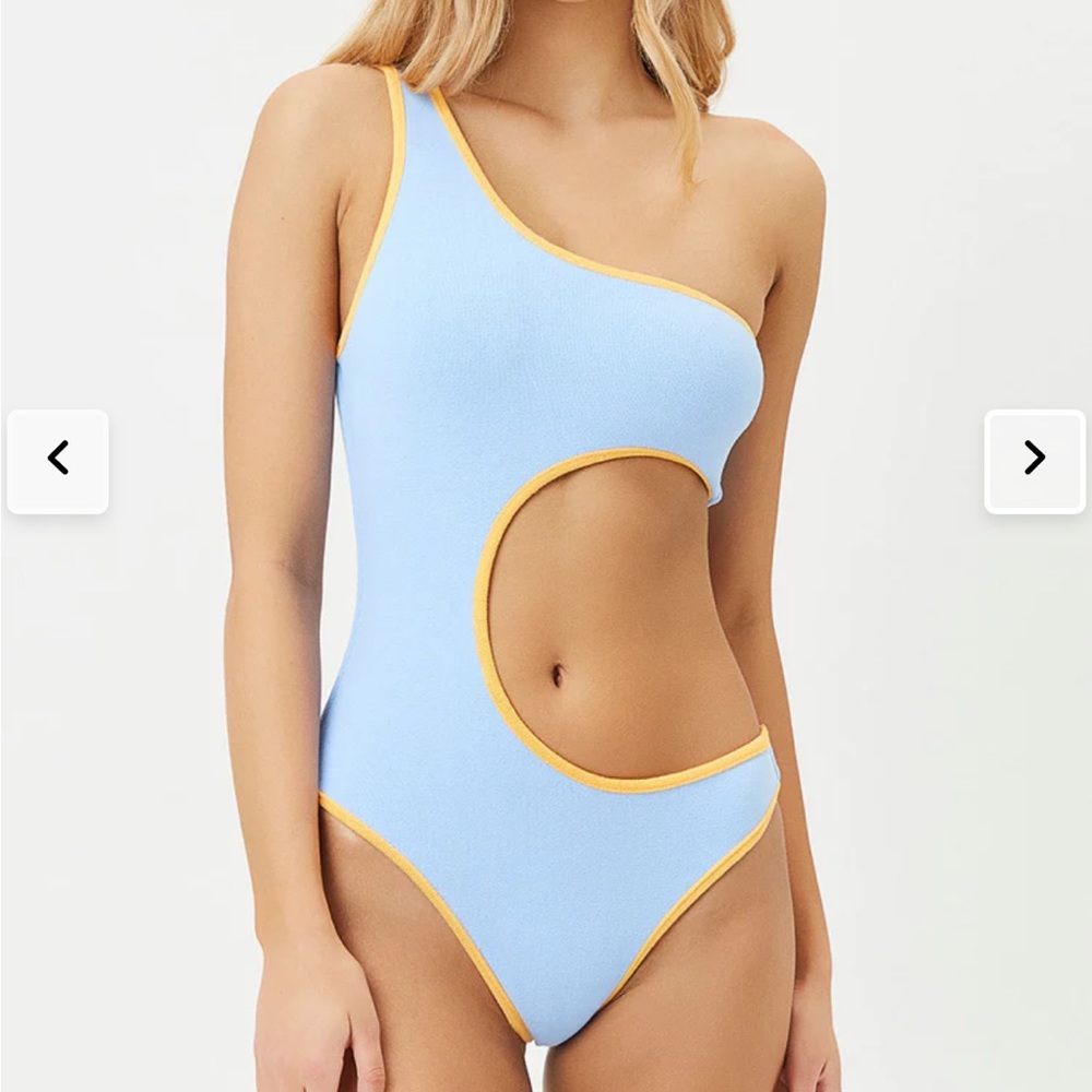 NWT Frankies Bikinis Cash Terry One Piece Swimsuit size medium